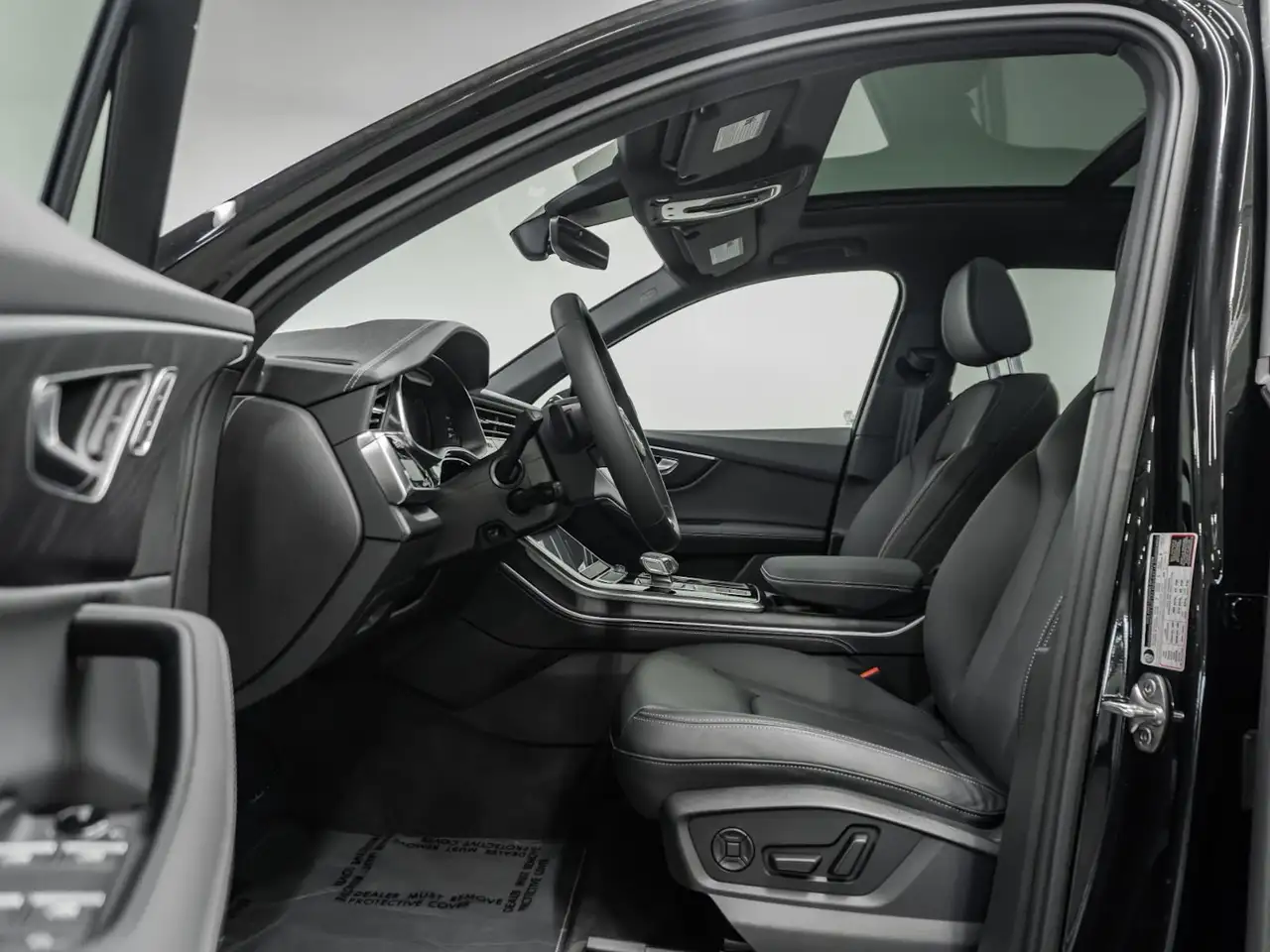 Audi Q7 - Image 29
