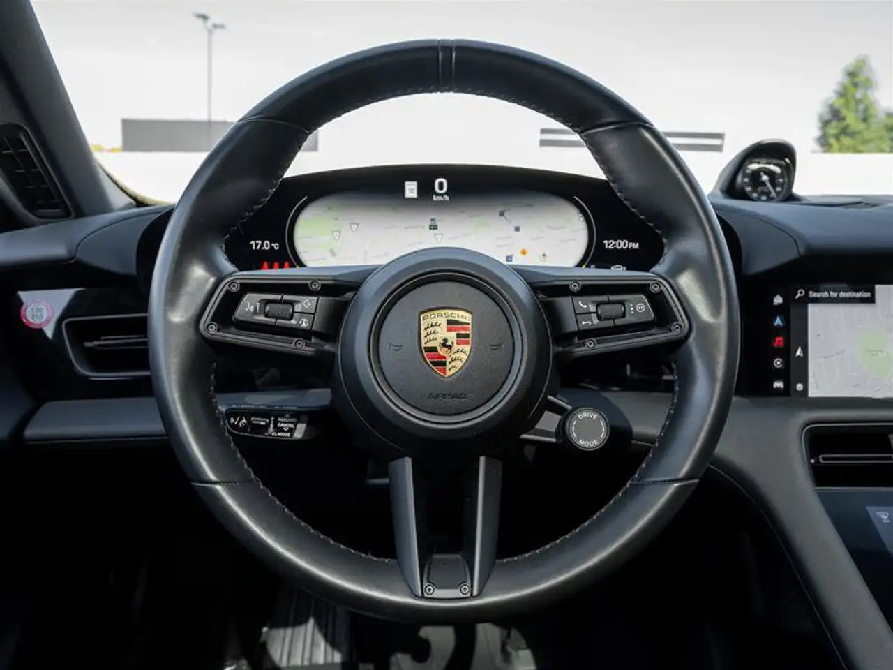 Porsche Taycan - Image 18