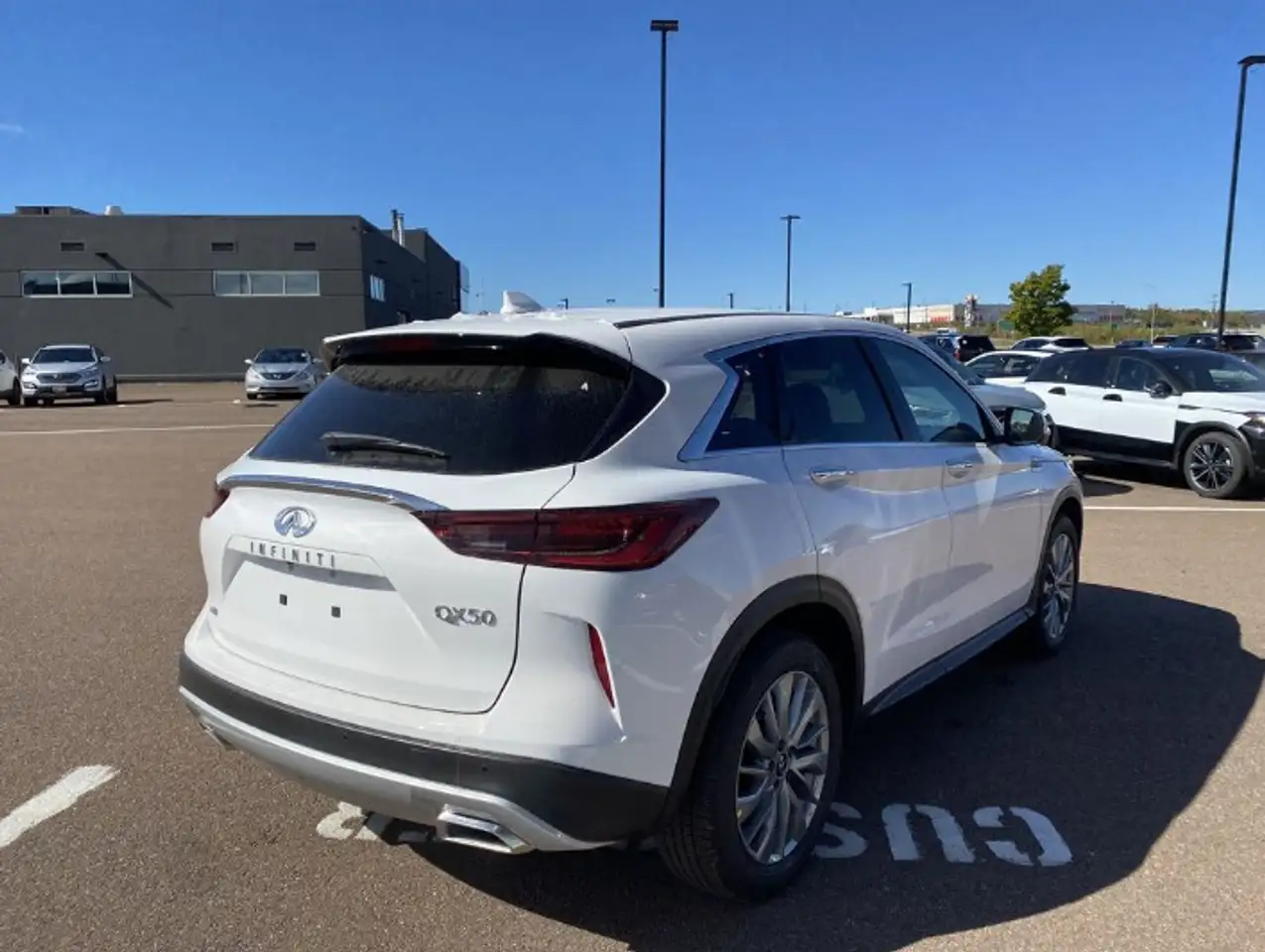 Infiniti QX50 - Image 3