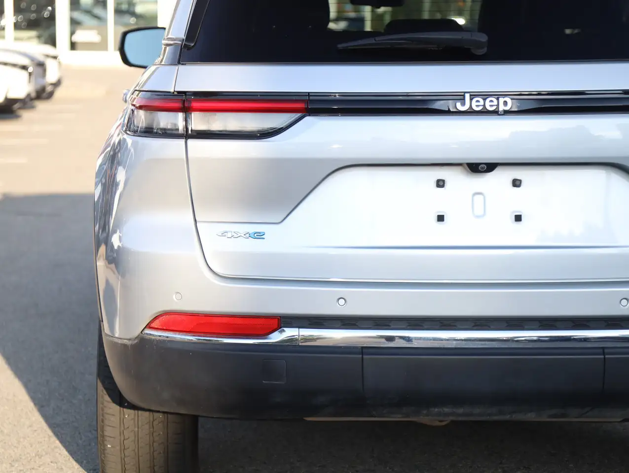 Jeep Grand Cherokee - Image 9
