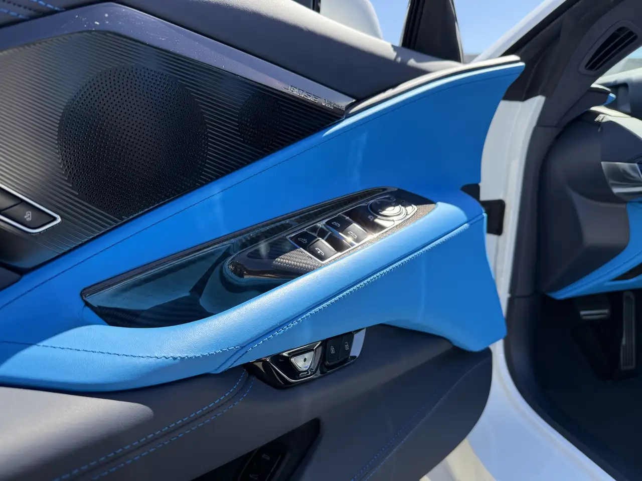Chevrolet Corvette - Image 20