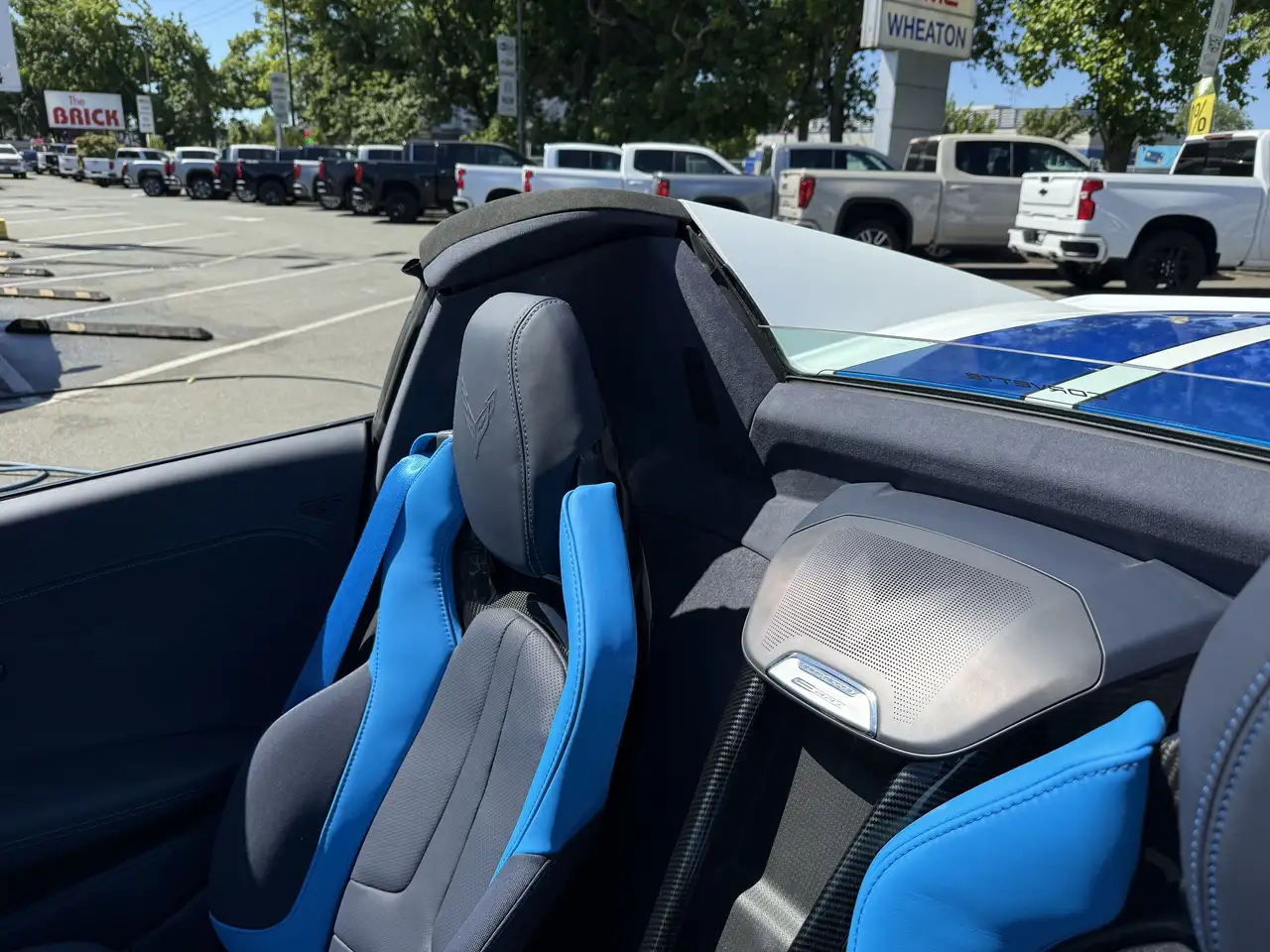 Chevrolet Corvette - Image 23