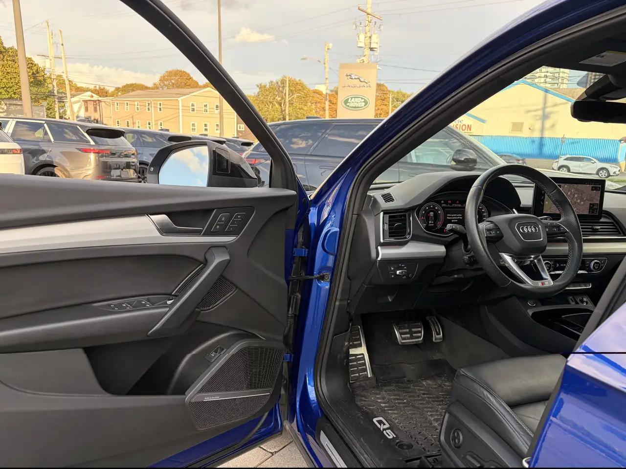 Audi Q5 - Image 11