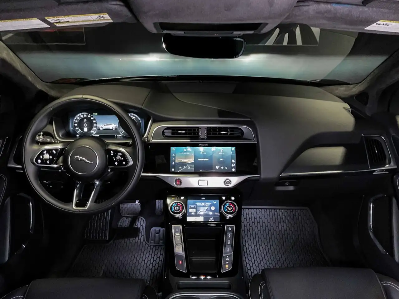 Jaguar I-Pace - Image 17