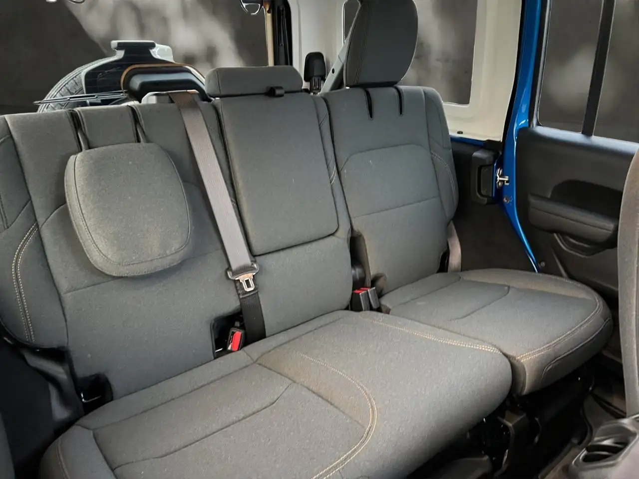 Jeep Wrangler - Image 18