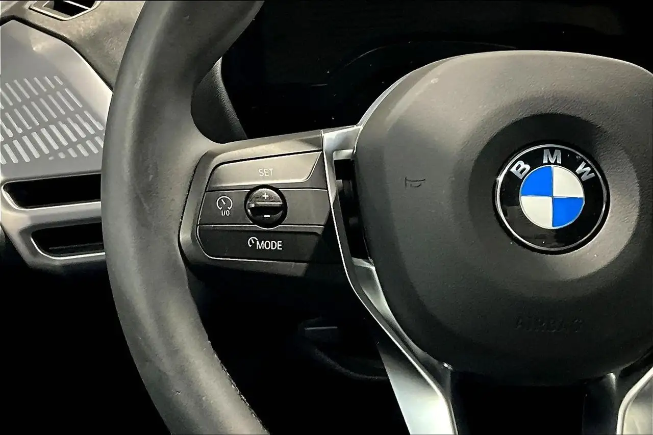 BMW 2 Series - Image 11