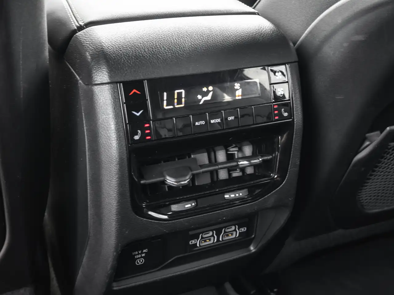 Jeep Grand Cherokee - Image 26