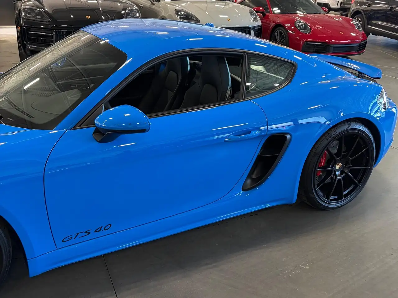 Porsche 718 Cayman - Image 3