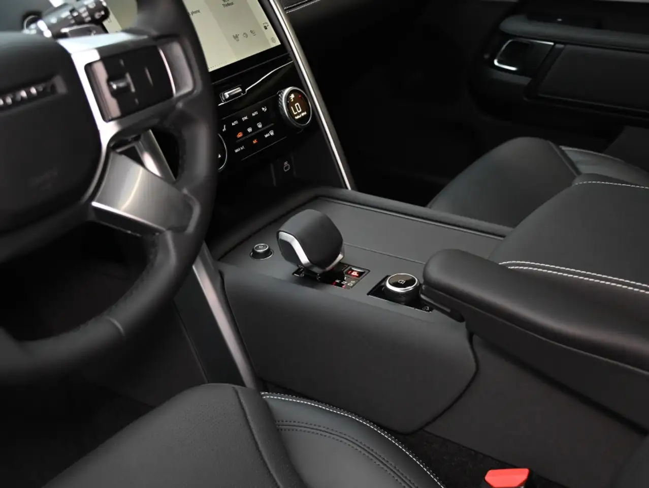 Land Rover Discovery - Image 15