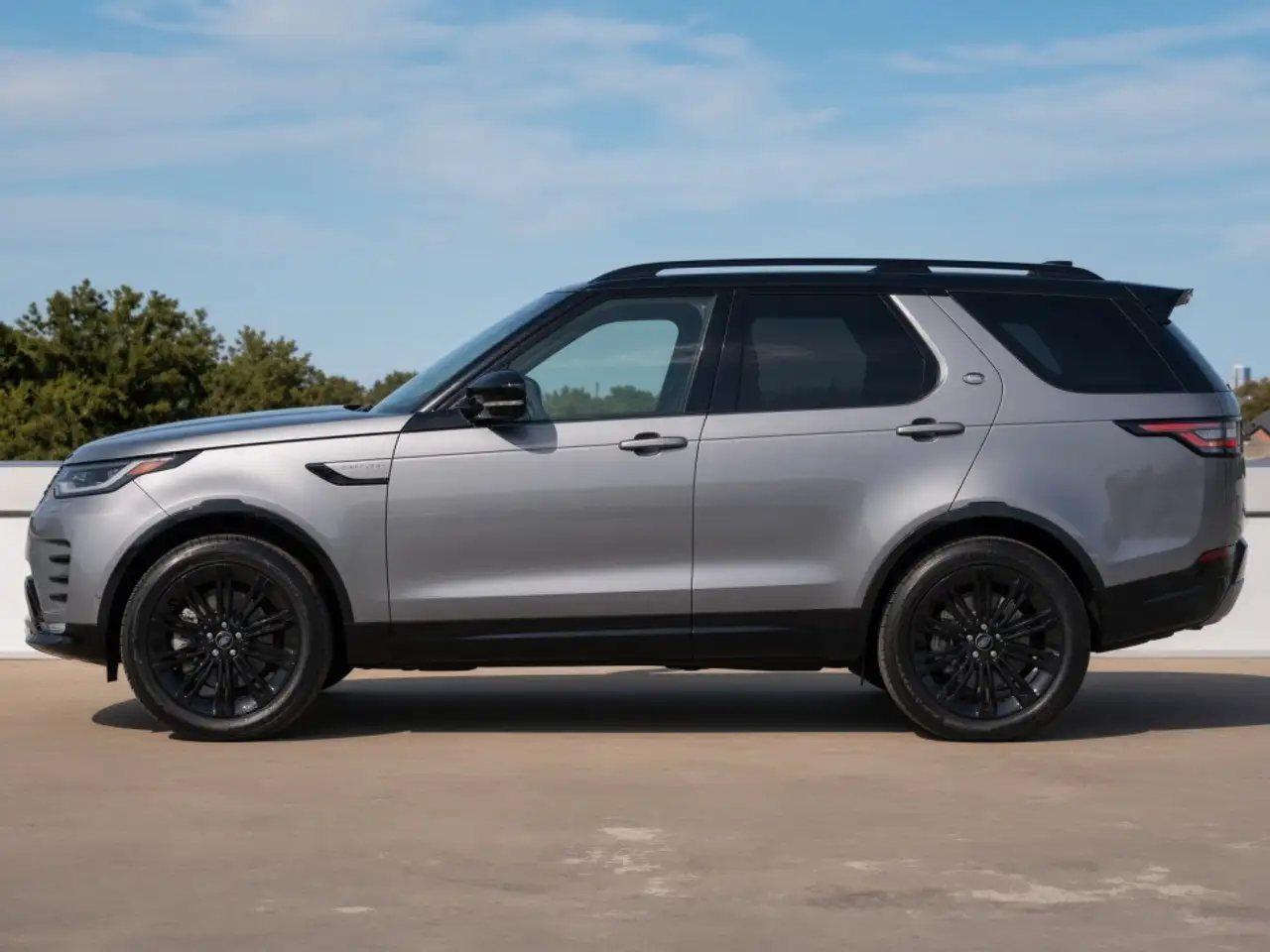 Land Rover Discovery - Image 3