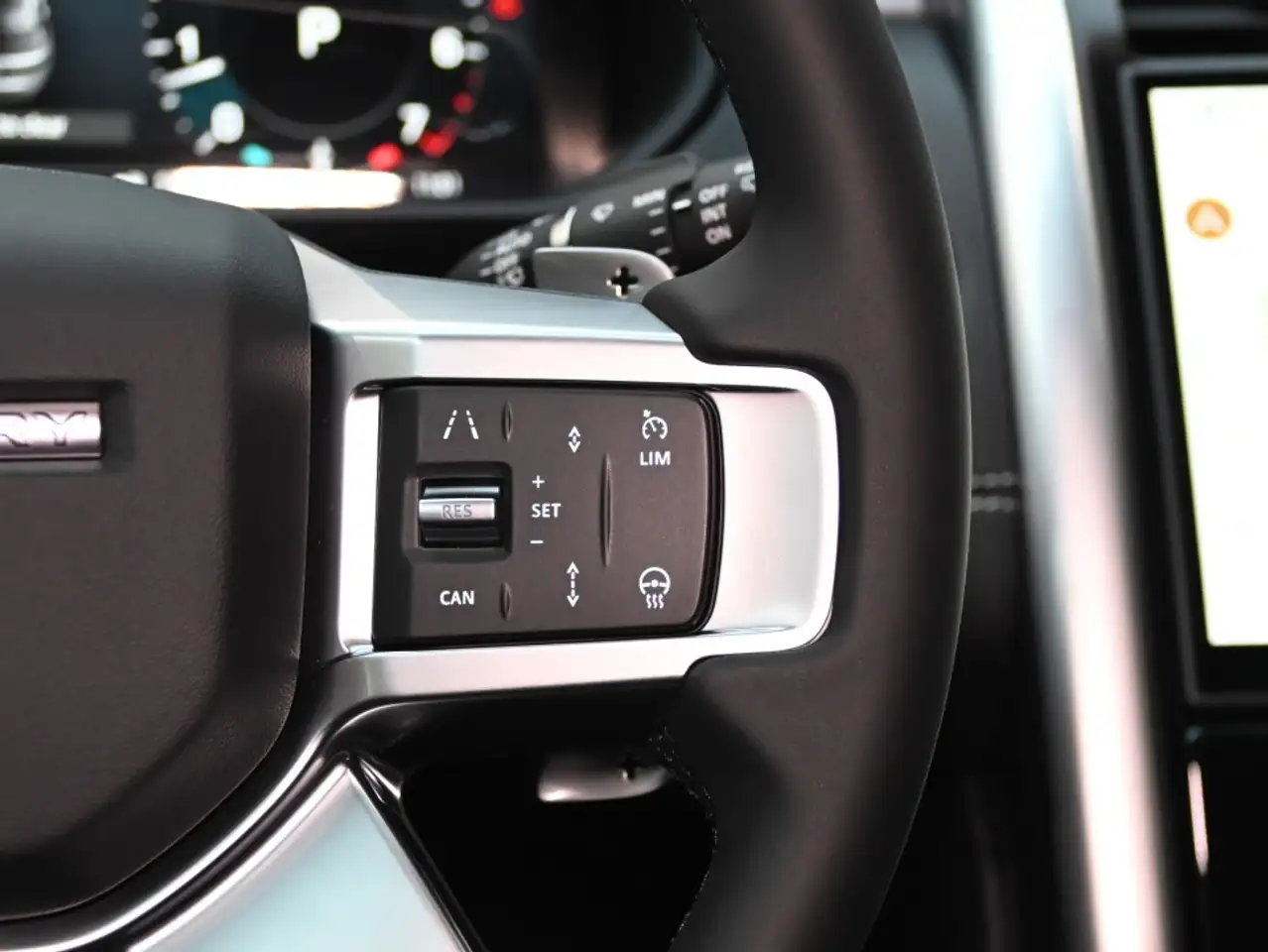 Land Rover Discovery - Image 33