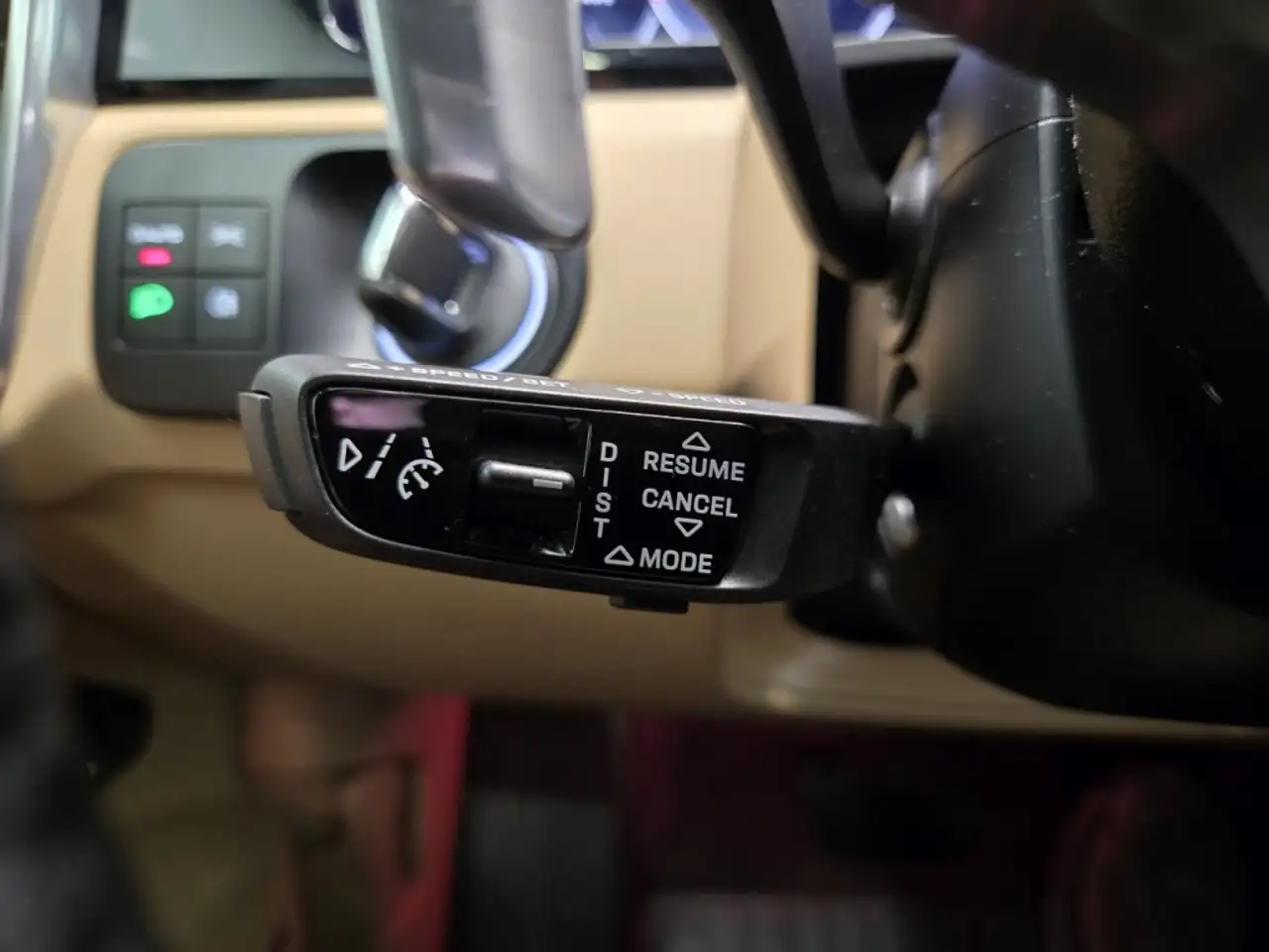 Porsche Cayenne - Image 28