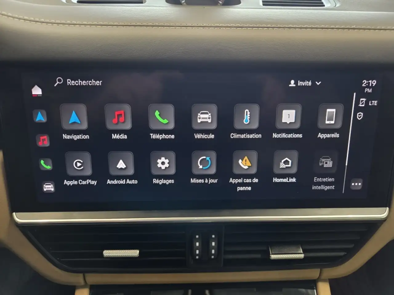 Porsche Cayenne - Image 16