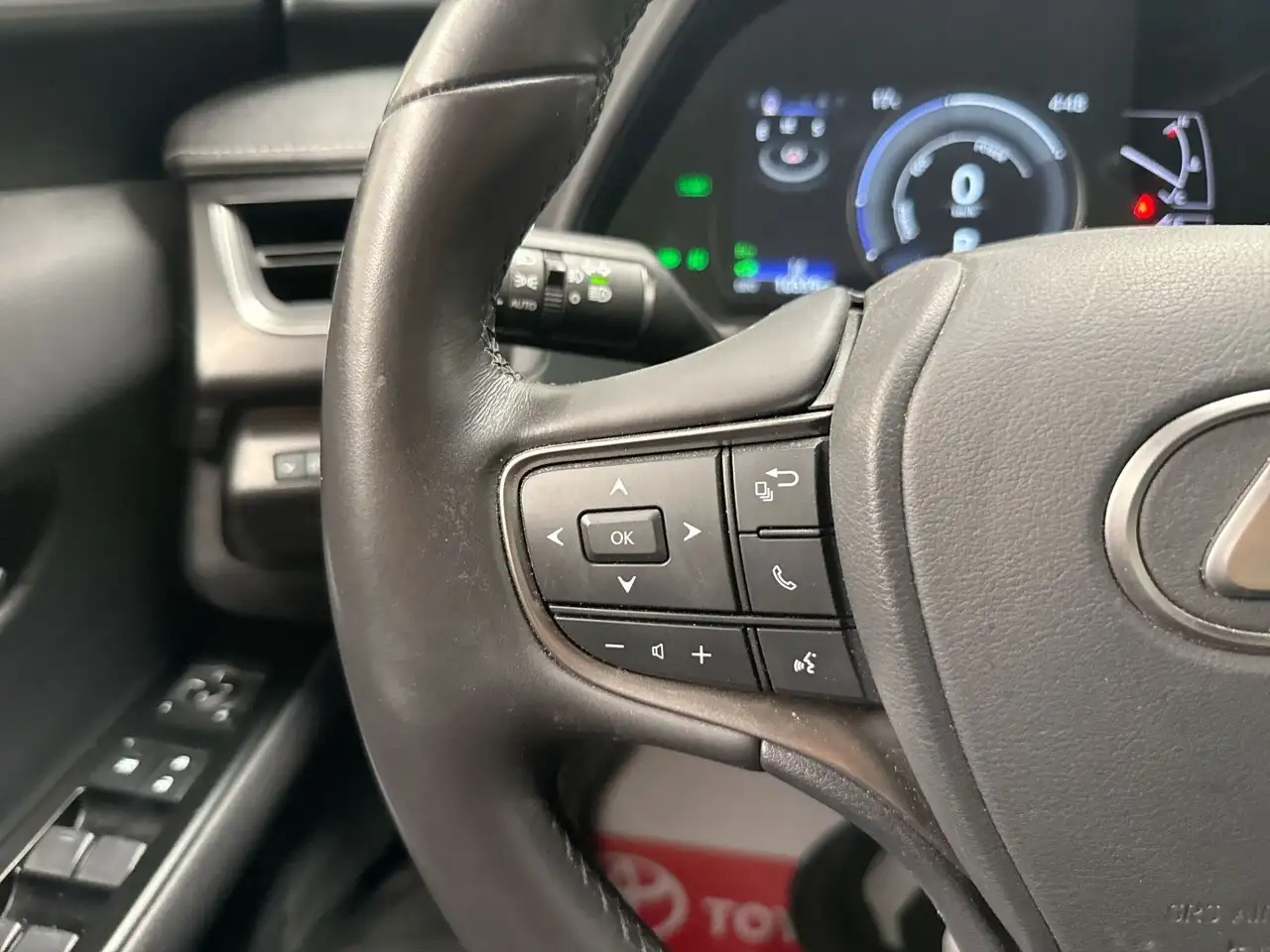 Lexus UX - Image 16