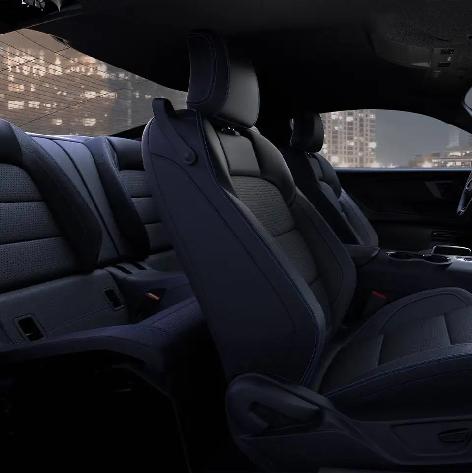 Ford Mustang - Image 3