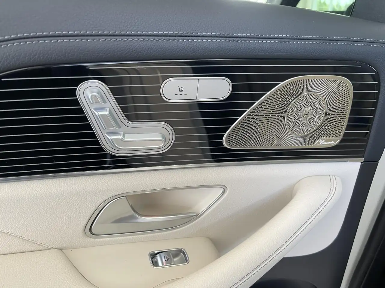 Mercedes-Benz GLE - Image 9
