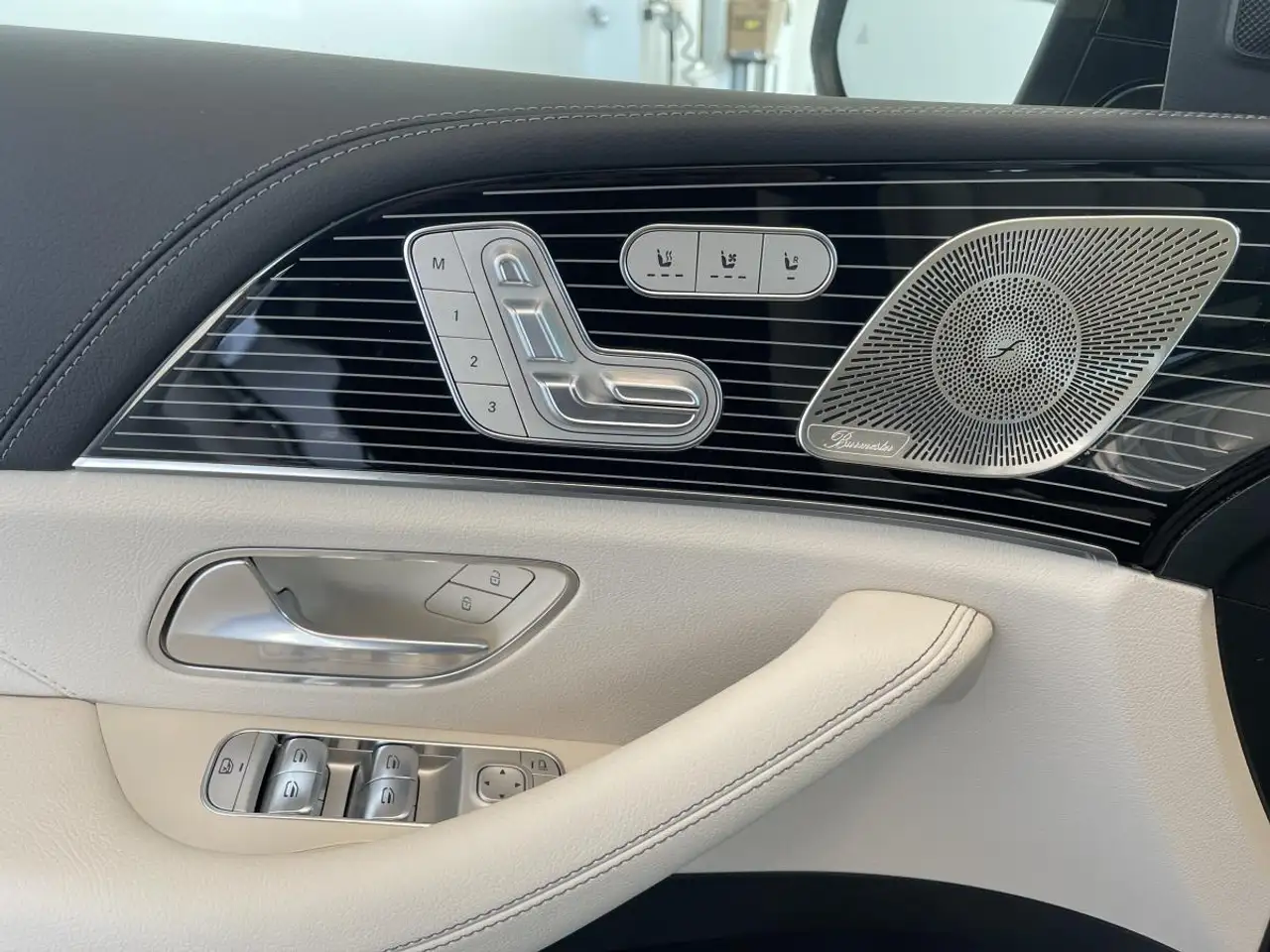 Mercedes-Benz GLE - Image 11