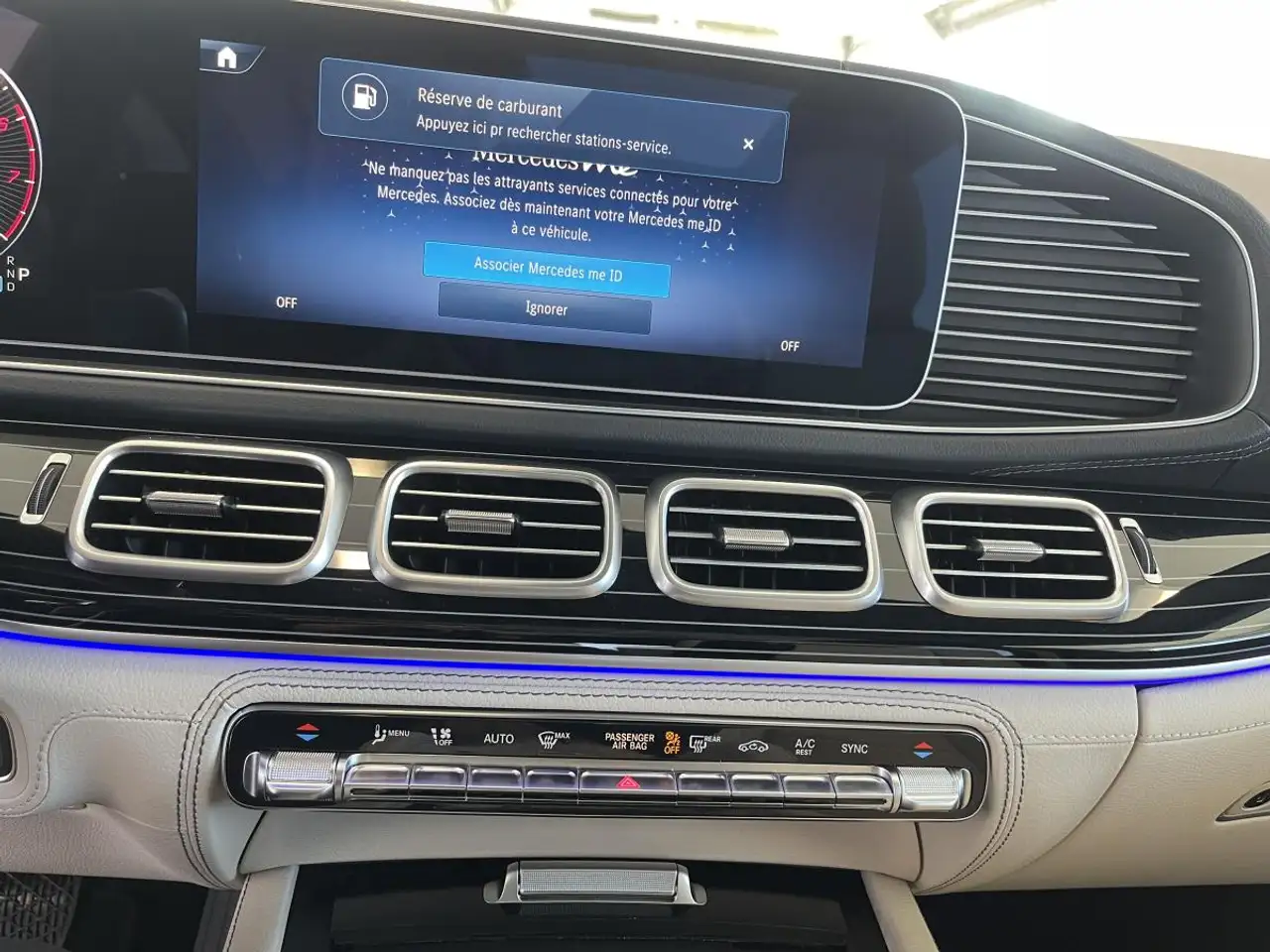 Mercedes-Benz GLE - Image 20