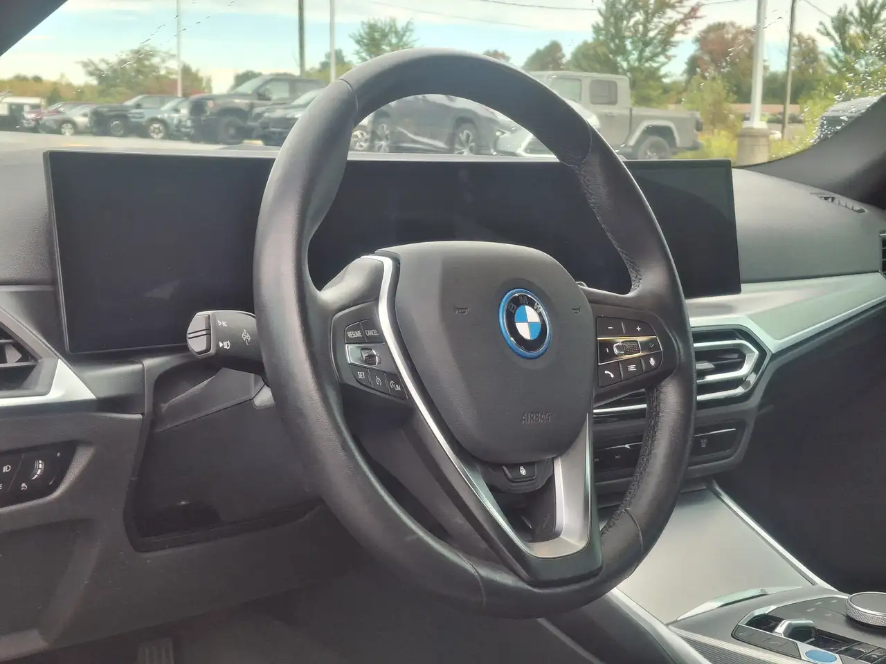 BMW i4 - Image 9