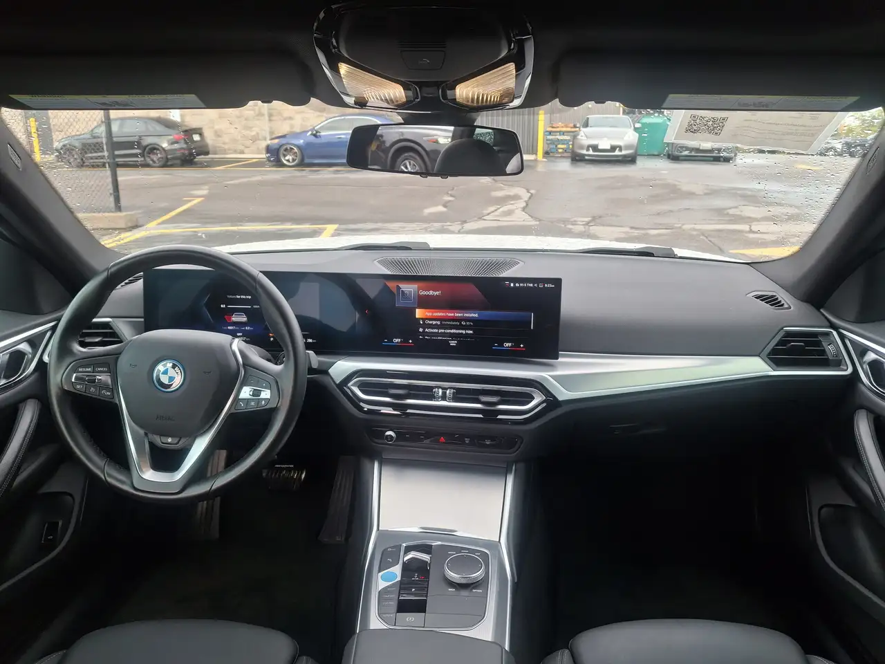 BMW i4 - Image 16