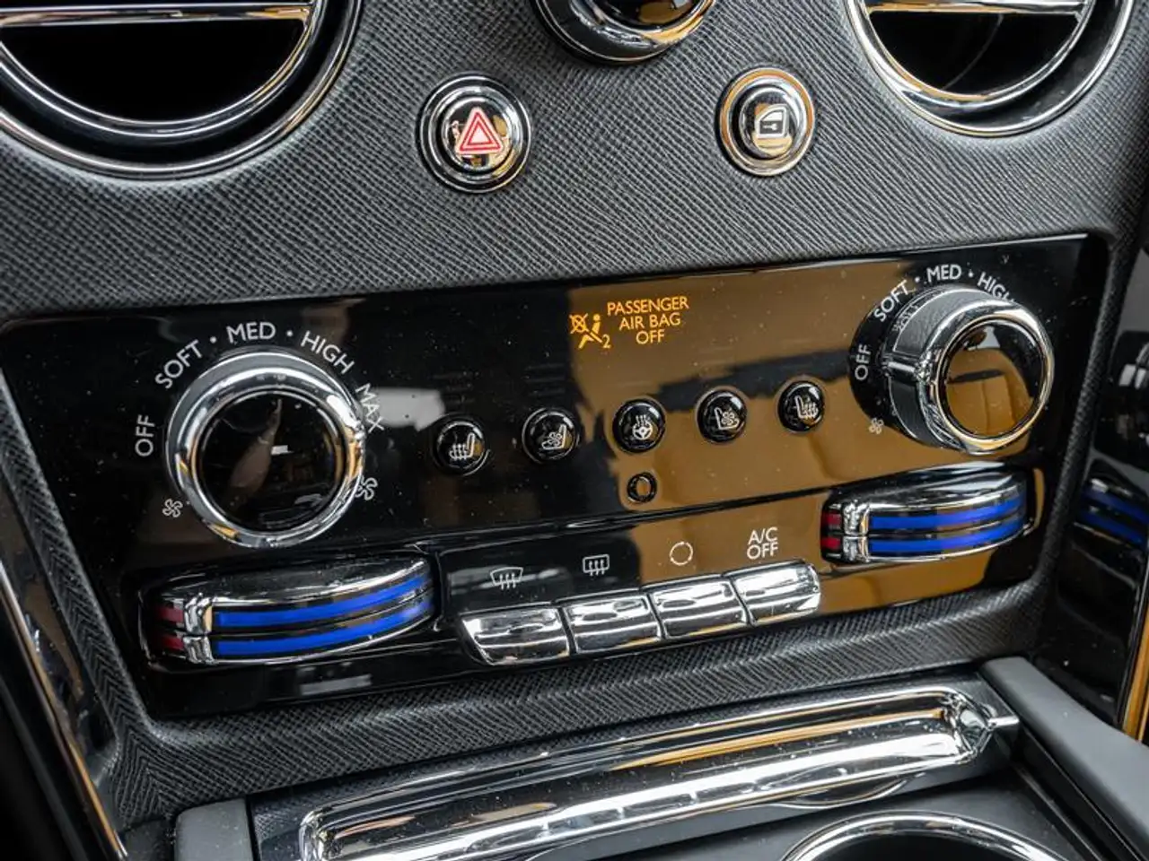Rolls-Royce Cullinan - Image 25