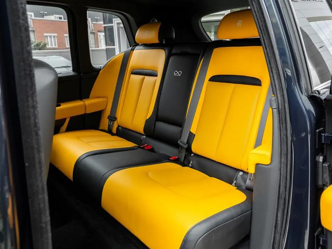 Rolls-Royce Cullinan - Image 38