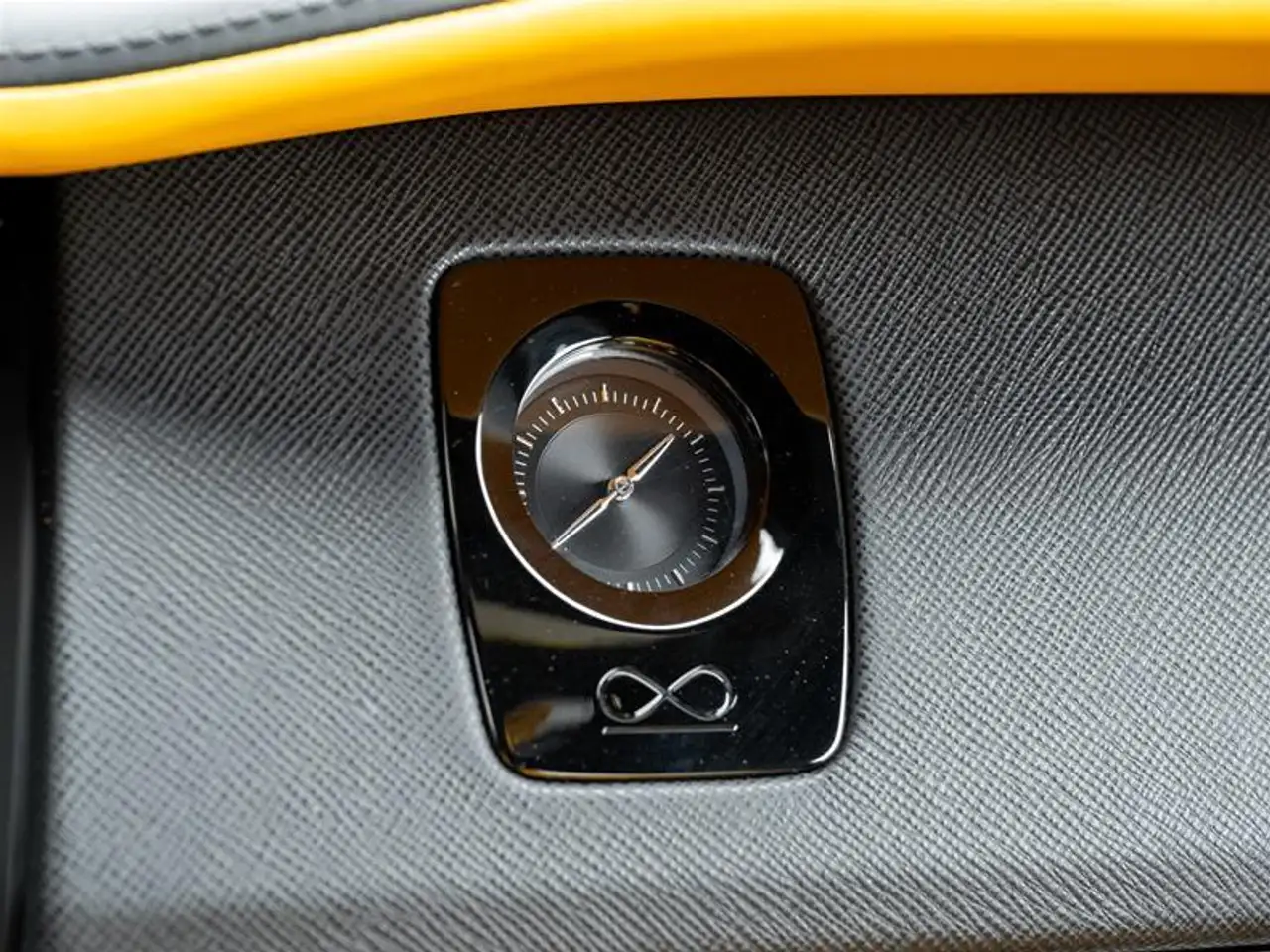 Rolls-Royce Cullinan - Image 30