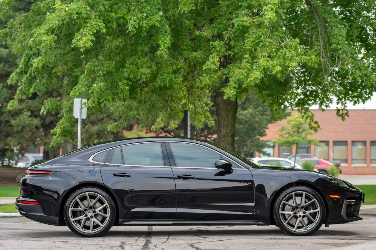 Porsche Panamera - Image 6