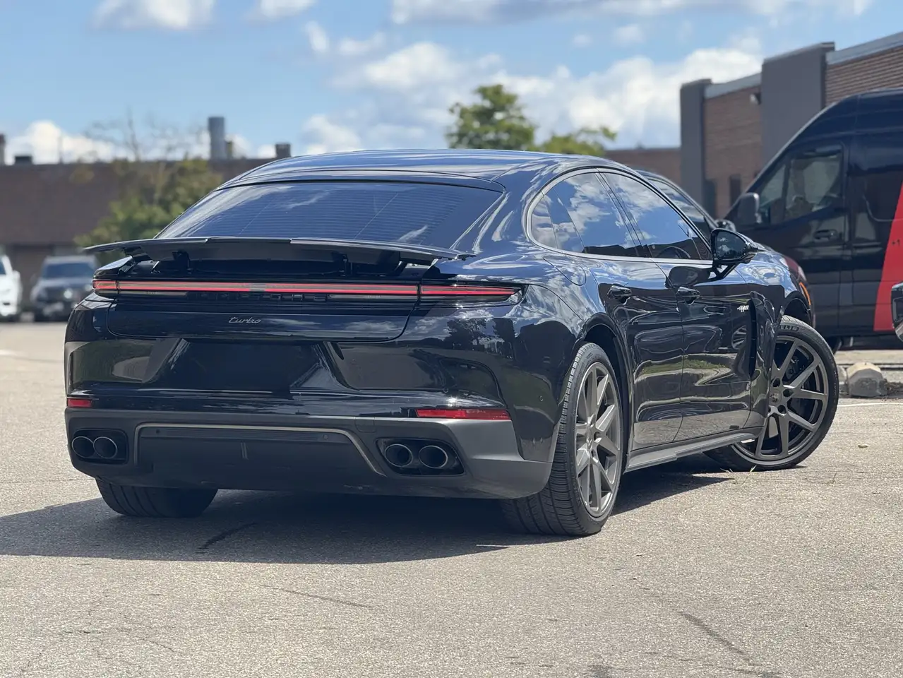 Porsche Panamera - Image 15