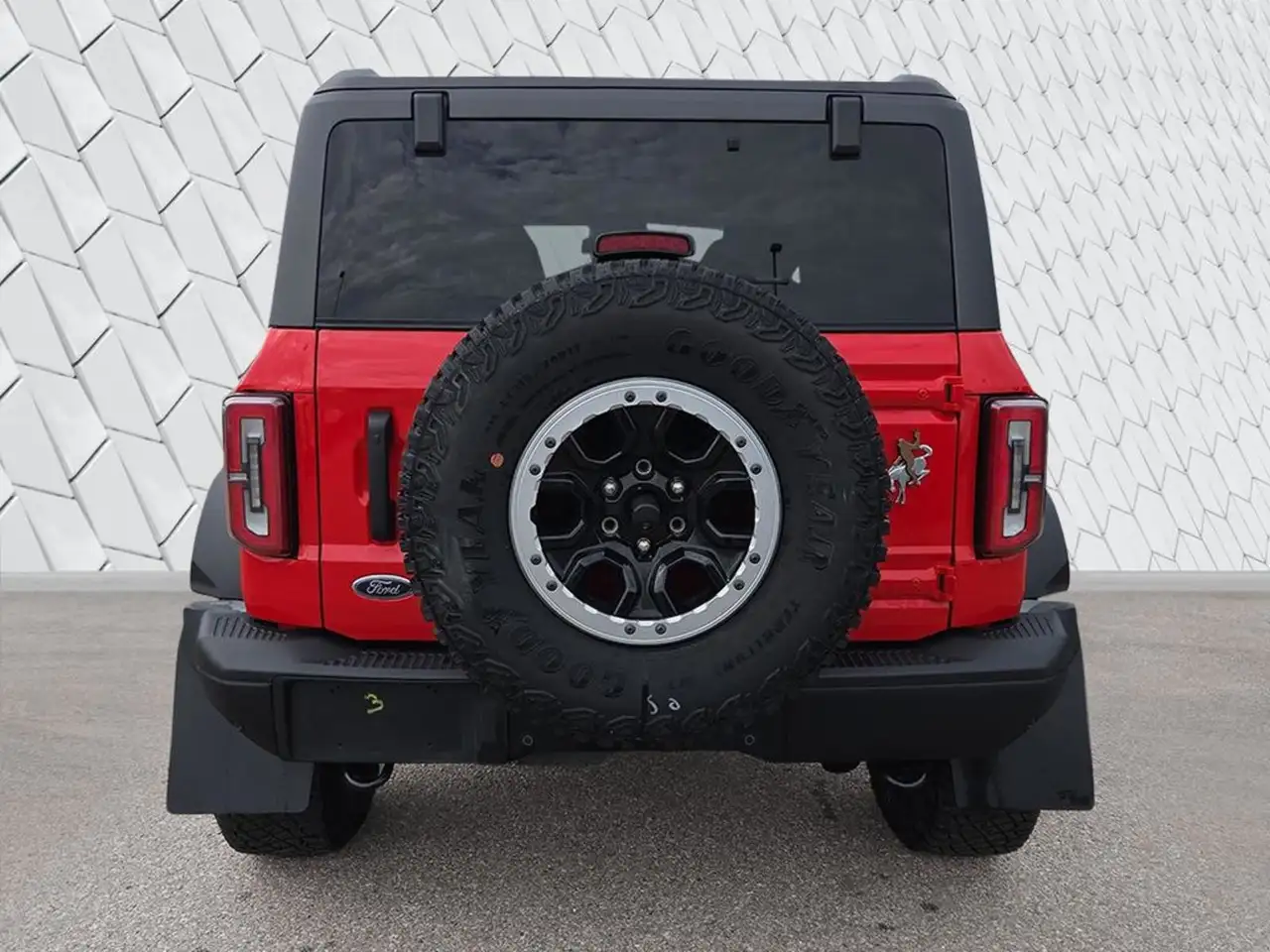 Ford Bronco - Image 5