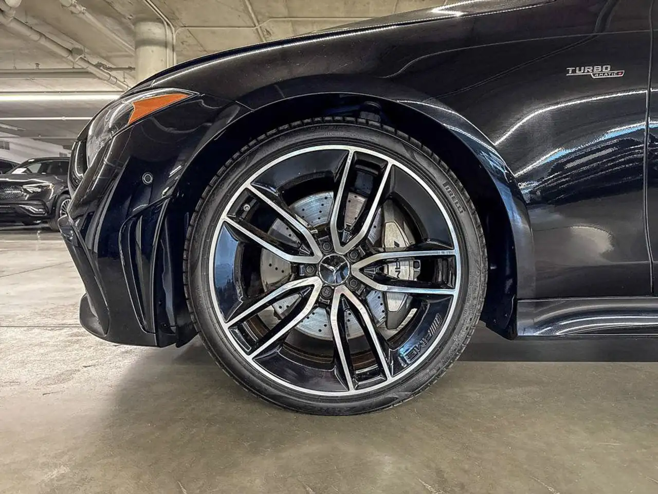 Mercedes-Benz CLS - Image 18