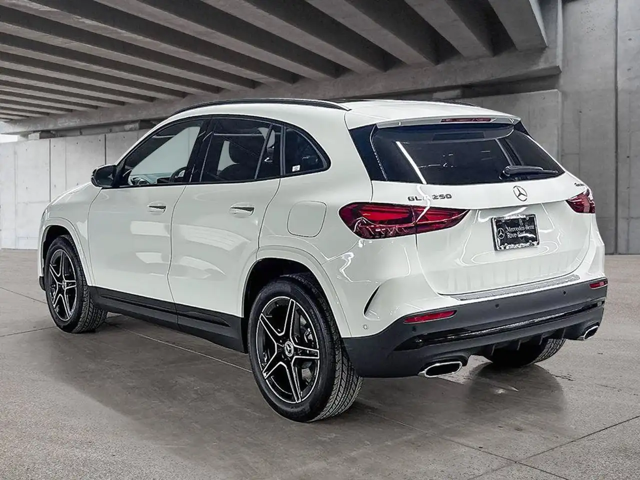 Mercedes-Benz GLA - Image 3
