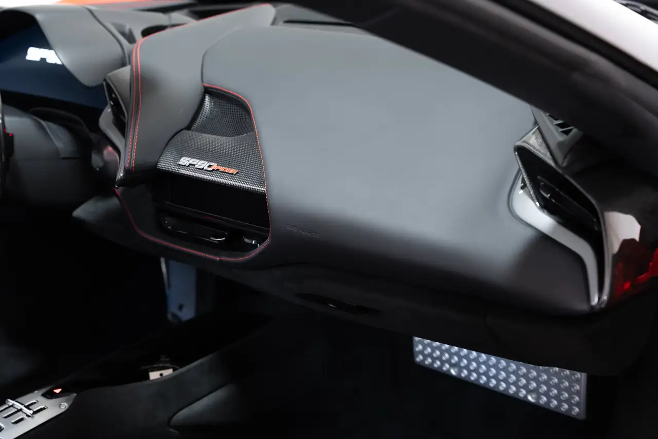 Ferrari SF90 Spider - Image 30