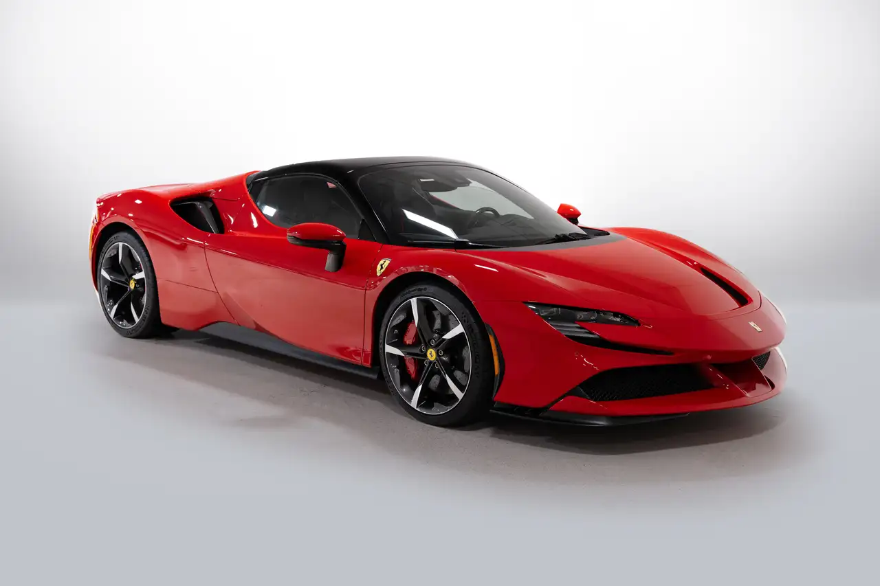 Ferrari SF90 Spider - Image 11