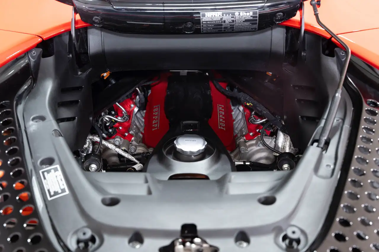 Ferrari SF90 Spider - Image 20