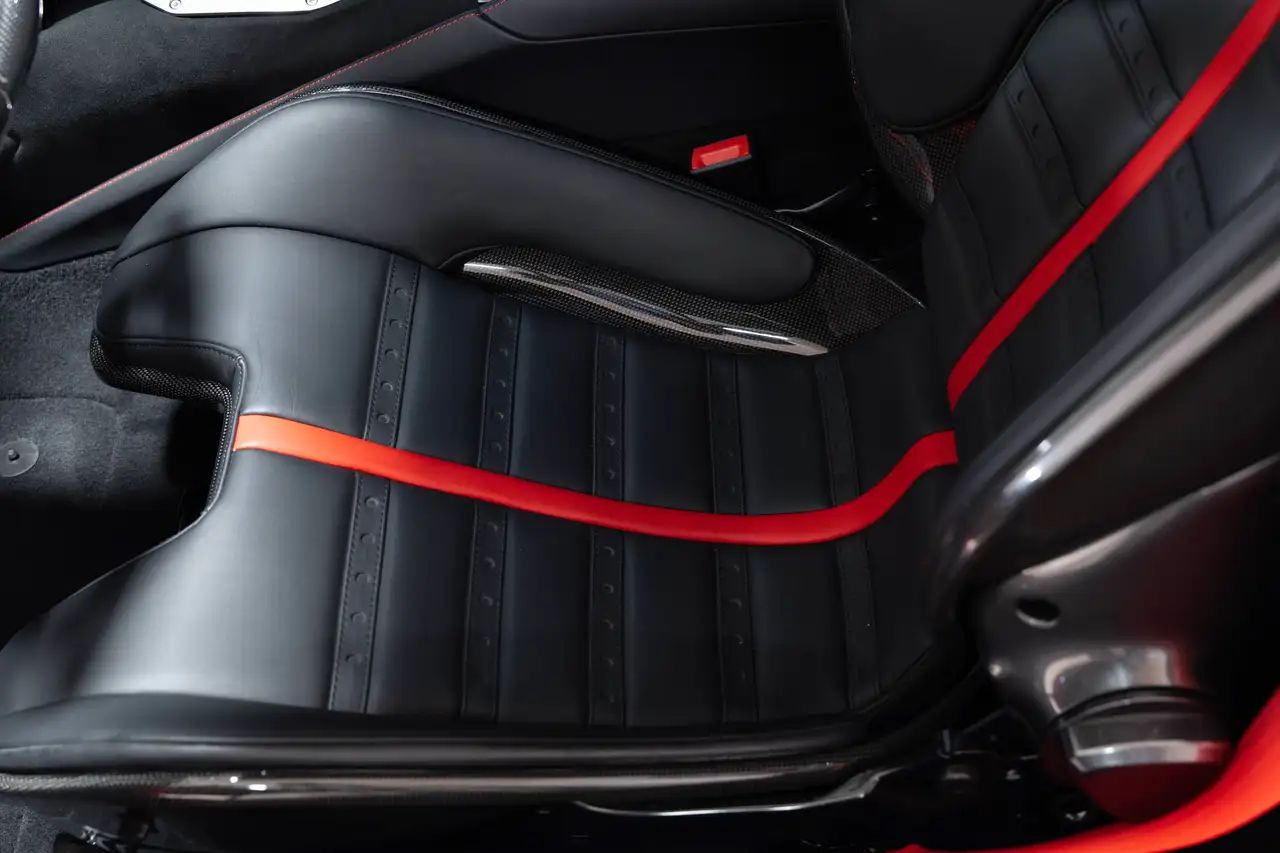Ferrari SF90 Spider - Image 22