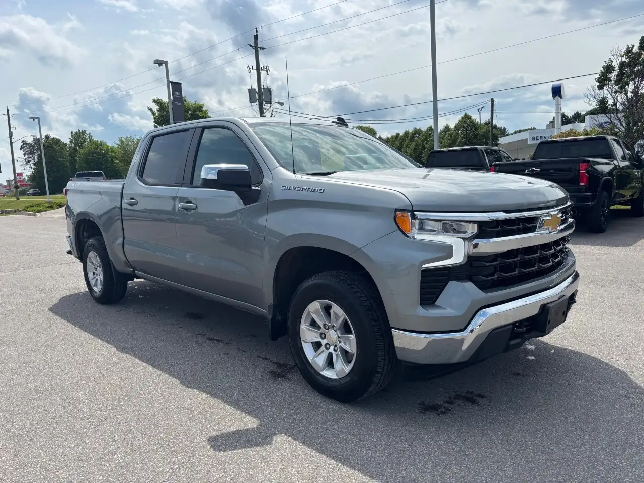 Chevrolet Silverado 1500 - Image 9