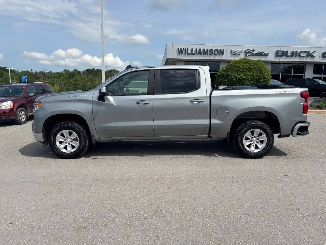 Chevrolet Silverado 1500 - Image 4