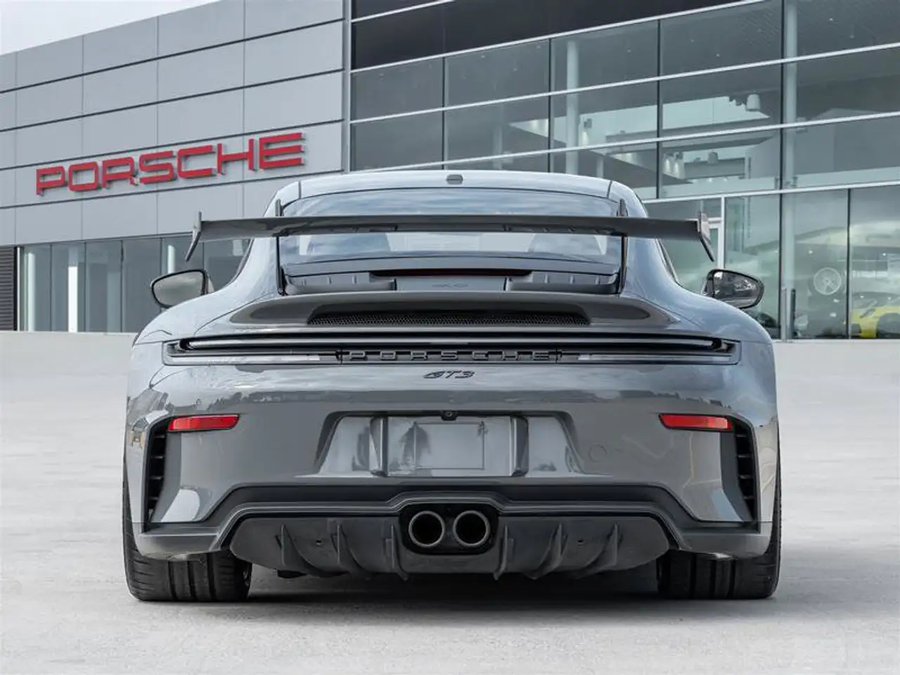 Porsche 911 - Image 5