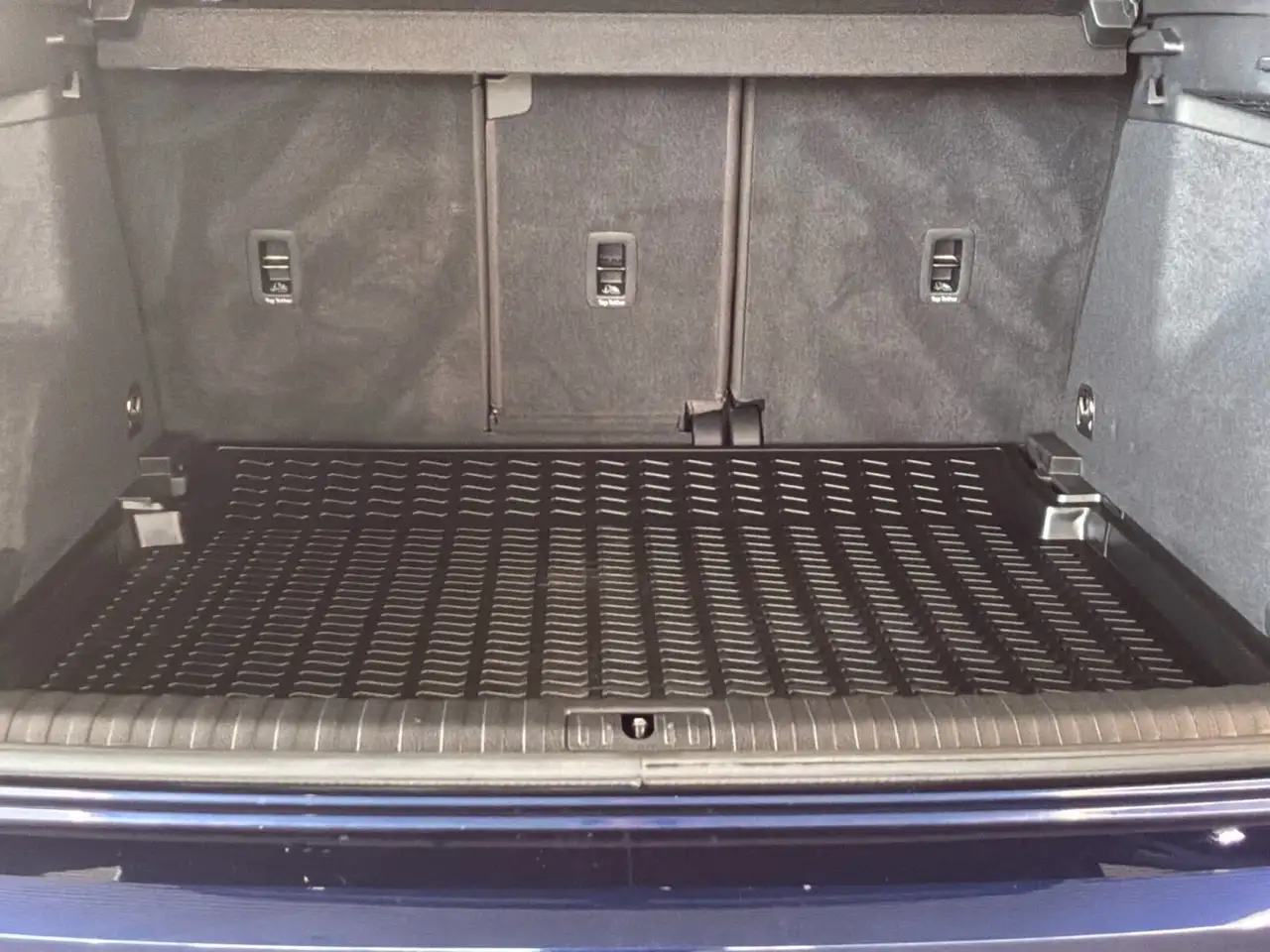 Audi Q3 - Image 27