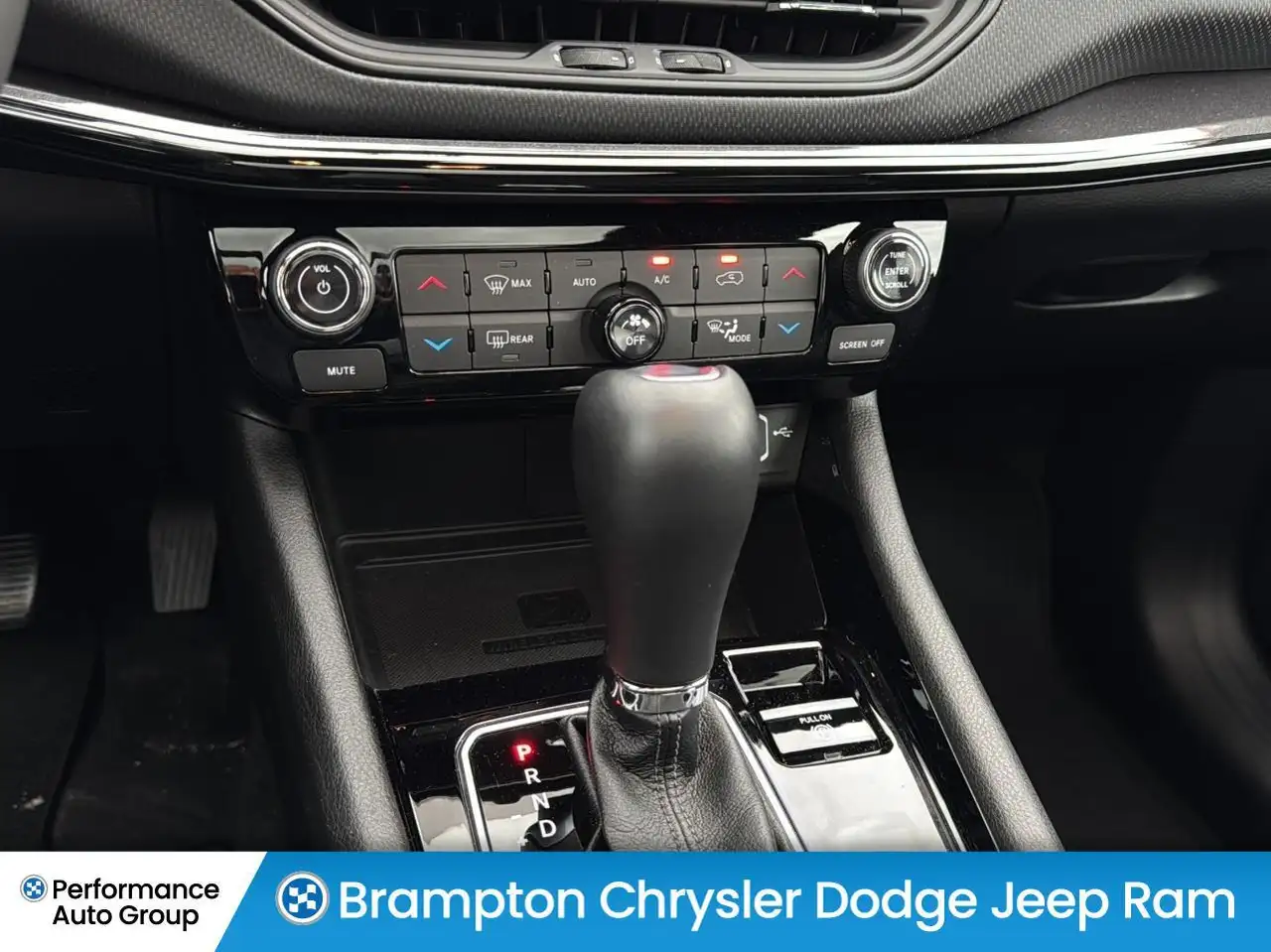 Jeep Compass - Image 22