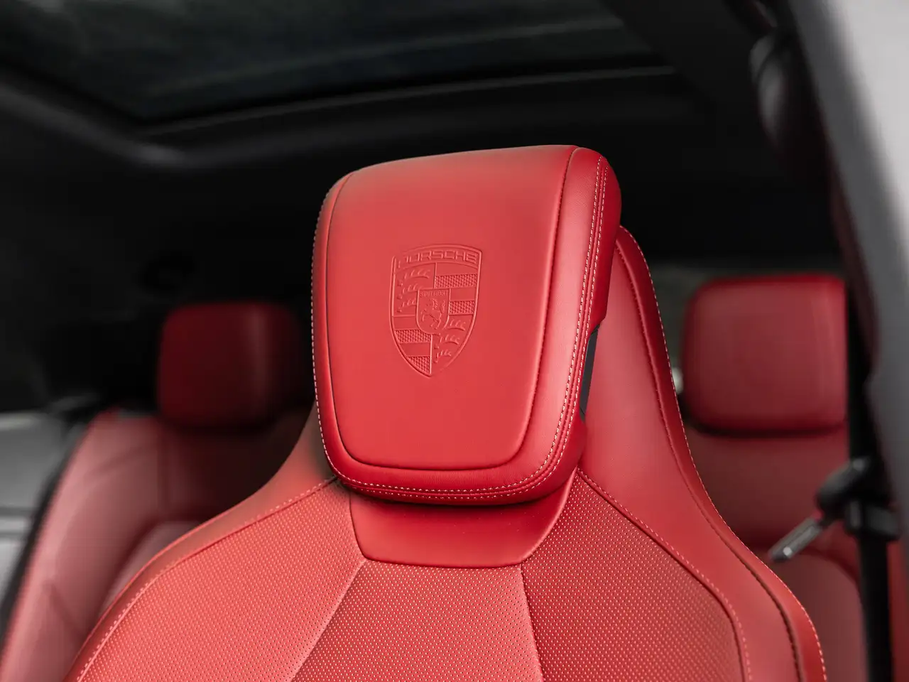 Porsche Macan - Image 28