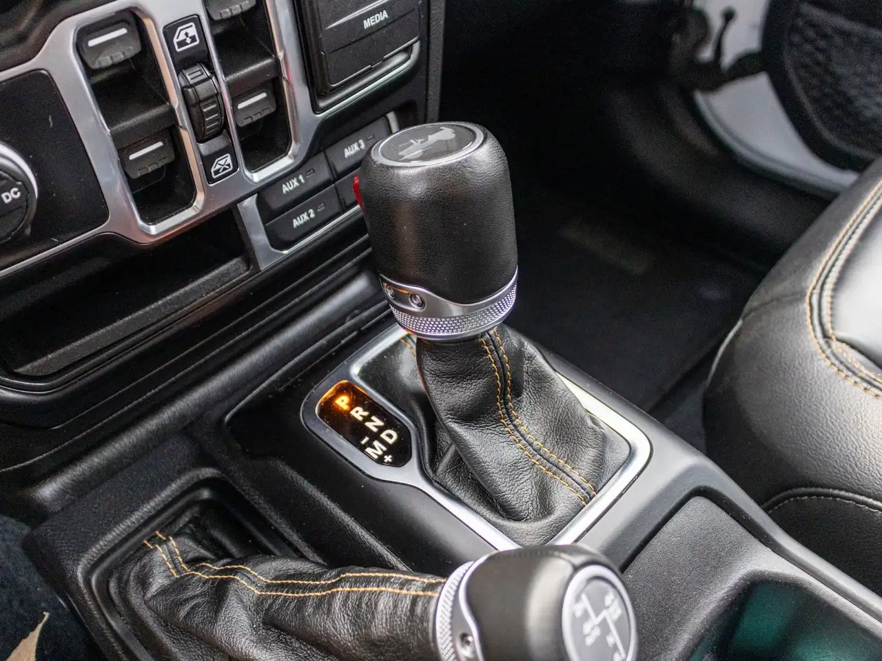 Jeep Wrangler - Image 16