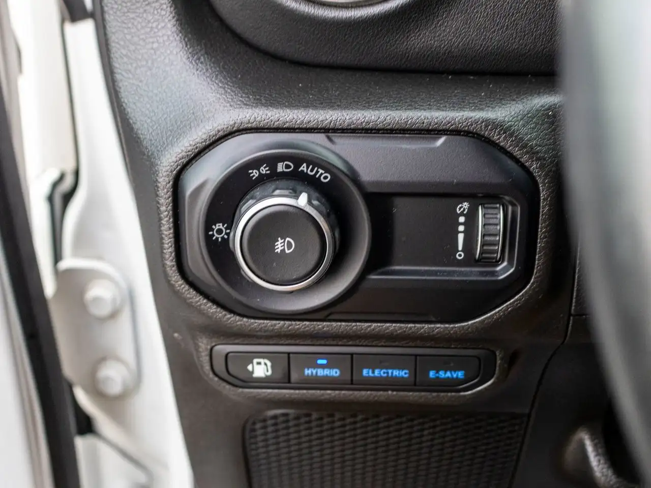 Jeep Wrangler - Image 21