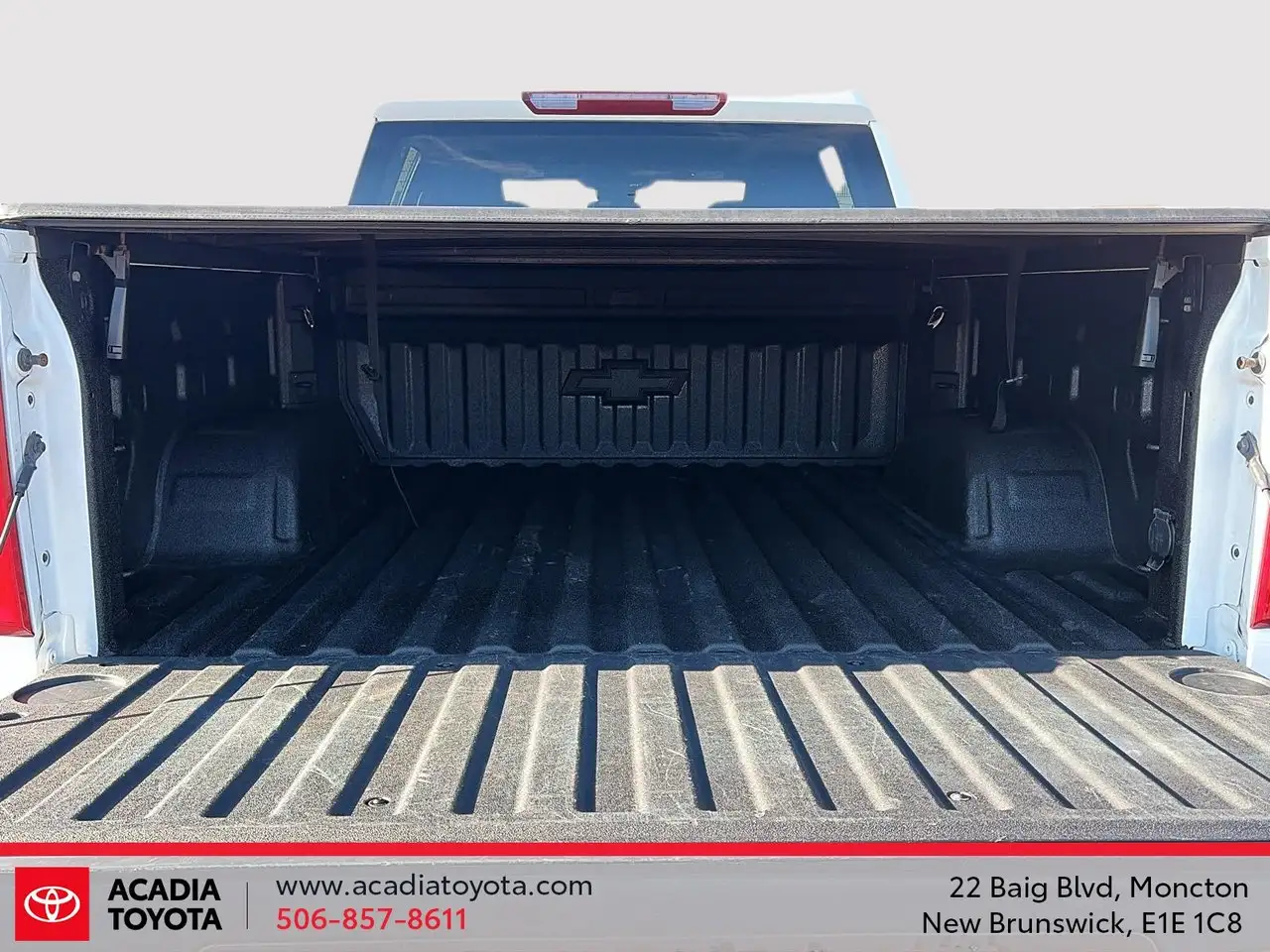 Chevrolet Silverado 1500 - Image 16