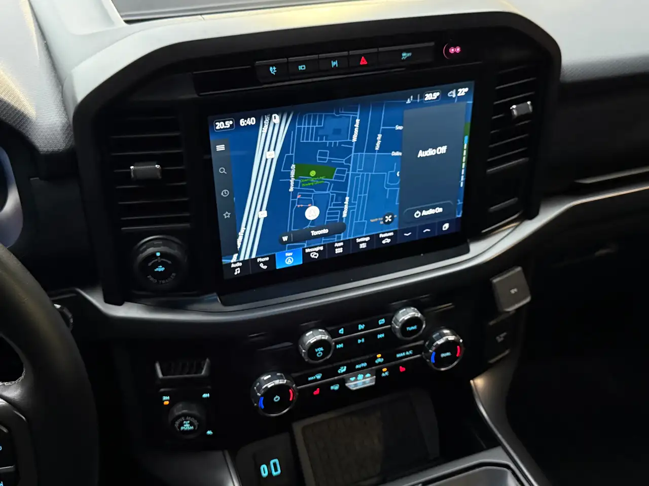Ford F-150 - Image 25