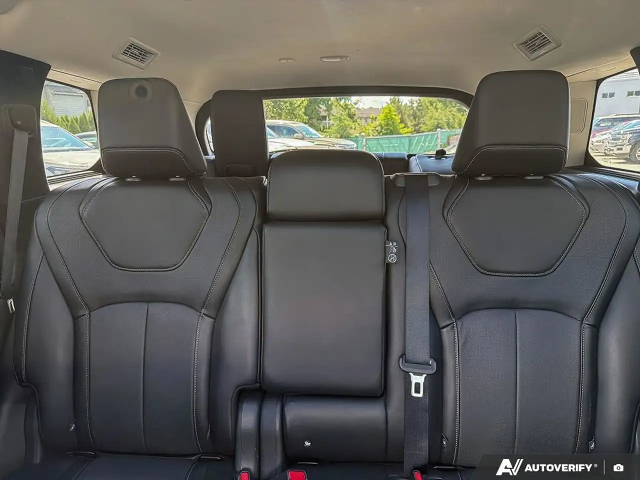 Infiniti QX60 - Image 14