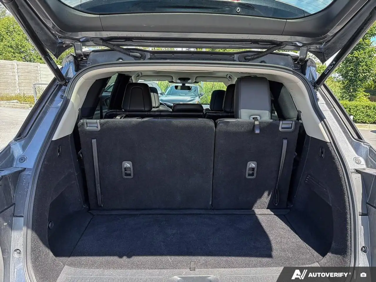 Infiniti QX60 - Image 20