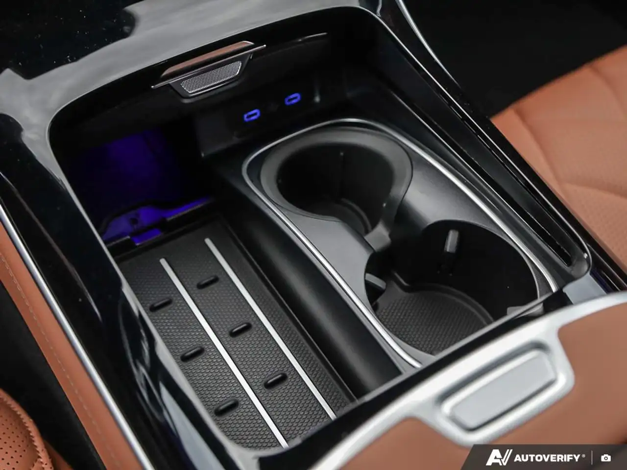 Mercedes-Benz S-Class - Image 18