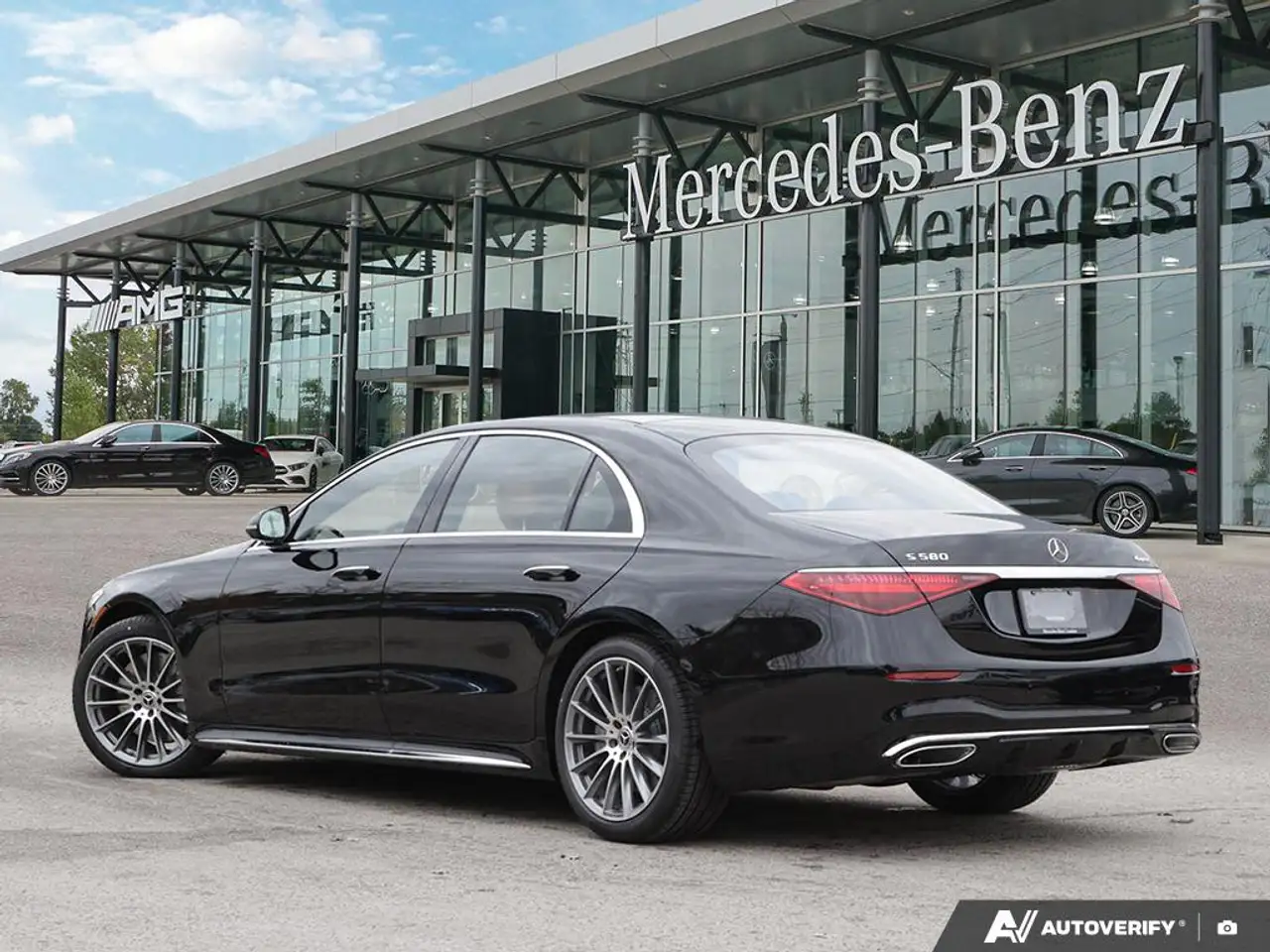 Mercedes-Benz S-Class - Image 4